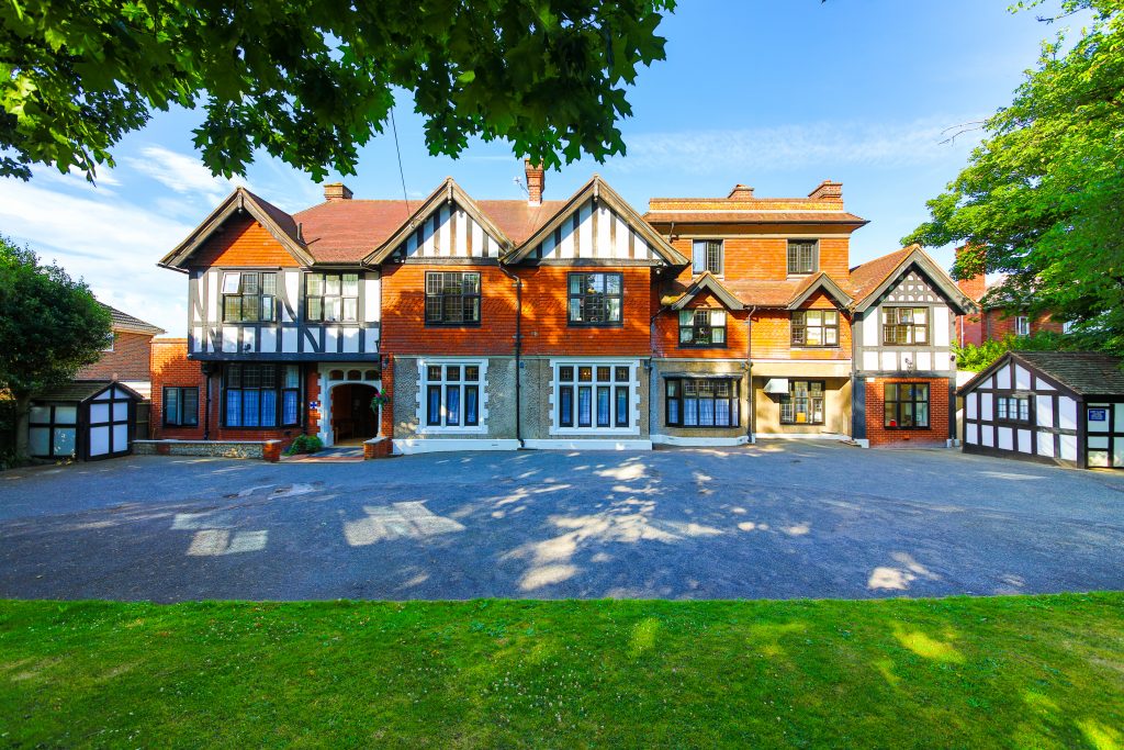 Oaklands Nursing Home