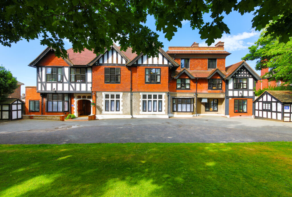 Oaklands Nursing Home